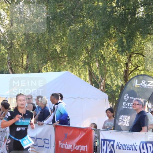 07.09.2025 - 19. Norderstedt Triathlon Zöllner http://msf.ph/oto/8792786 07.09.2025 16:38:39 Ziel 536, 917 meine-sportfotos.de