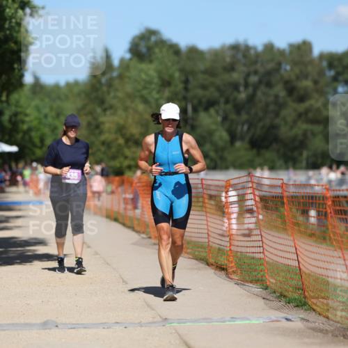 07.09.2025 - 19. Norderstedt Triathlon Michael Strokosch http://msf.ph/oto/8792791 07.09.2025 13:39:58 Laufen 270, 335 meine-sportfotos.de