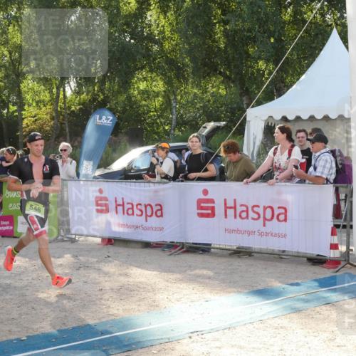 07.09.2025 - 19. Norderstedt Triathlon Zöllner http://msf.ph/oto/8792798 07.09.2025 16:30:45 Ziel 546 meine-sportfotos.de