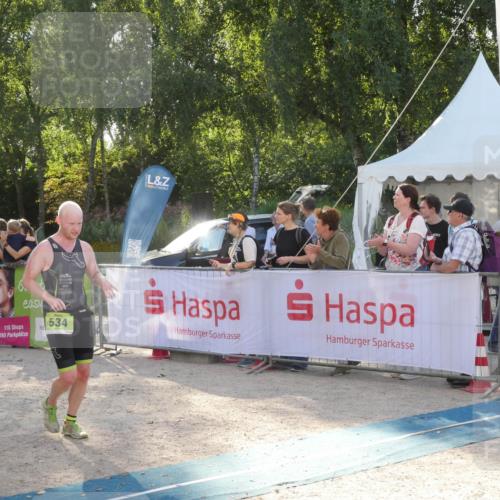 07.09.2025 - 19. Norderstedt Triathlon Zöllner http://msf.ph/oto/8792816 07.09.2025 16:31:01 Ziel 534, 548, 1071, 1439, 1572 meine-sportfotos.de
