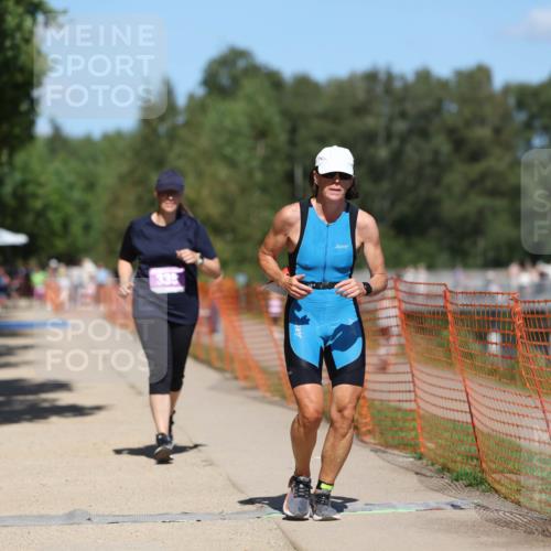 07.09.2025 - 19. Norderstedt Triathlon Michael Strokosch http://msf.ph/oto/8792819 07.09.2025 13:39:59 Laufen 270, 335 meine-sportfotos.de