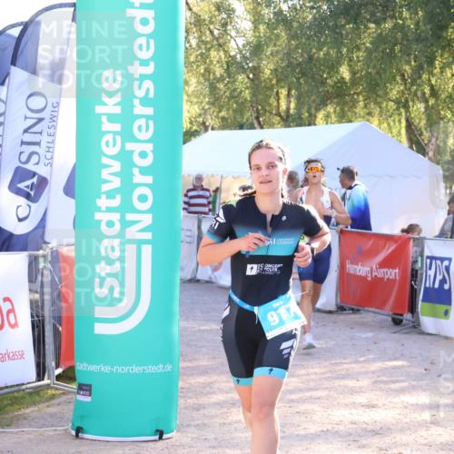 07.09.2025 - 19. Norderstedt Triathlon Zöllner http://msf.ph/oto/8792821 07.09.2025 16:38:41 Ziel 536, 917 meine-sportfotos.de