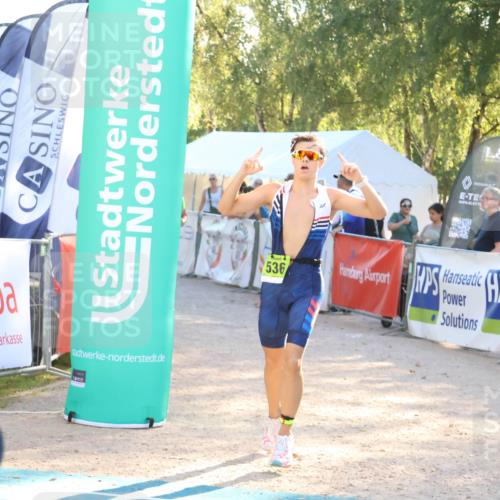 07.09.2025 - 19. Norderstedt Triathlon Zöllner http://msf.ph/oto/8792860 07.09.2025 16:38:43 Ziel 536, 917, 1481 meine-sportfotos.de