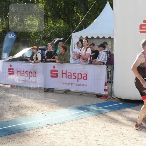 07.09.2025 - 19. Norderstedt Triathlon Zöllner http://msf.ph/oto/8792902 07.09.2025 16:31:11 Ziel 477, 505, 1071 meine-sportfotos.de