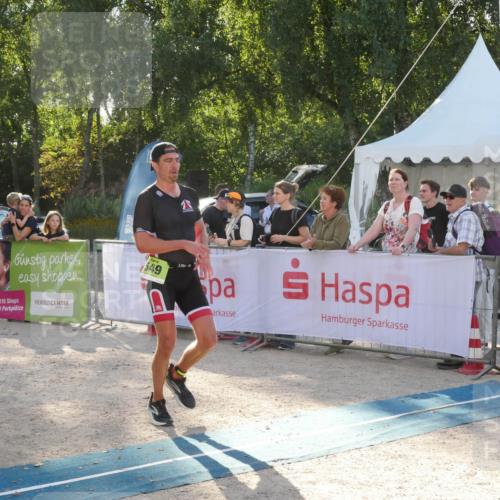 07.09.2025 - 19. Norderstedt Triathlon Zöllner http://msf.ph/oto/8792910 07.09.2025 16:31:18 Ziel 549 meine-sportfotos.de