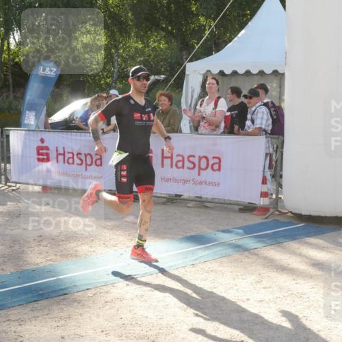 07.09.2025 - 19. Norderstedt Triathlon Zöllner http://msf.ph/oto/8792924 07.09.2025 16:31:25 Ziel 480, 525, 549, 1594 meine-sportfotos.de