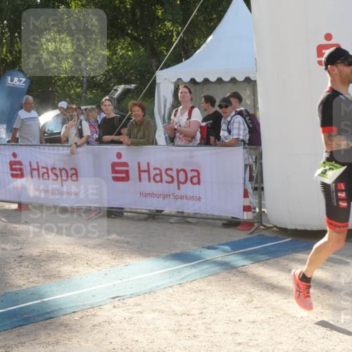 07.09.2025 - 19. Norderstedt Triathlon Zöllner http://msf.ph/oto/8792926 07.09.2025 16:31:25 Ziel 480, 525, 549, 1594 meine-sportfotos.de