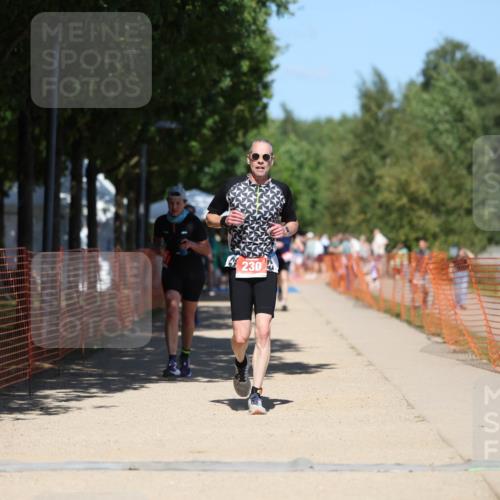 07.09.2025 - 19. Norderstedt Triathlon Michael Strokosch http://msf.ph/oto/8792929 07.09.2025 13:40:54 Laufen 183, 230 meine-sportfotos.de