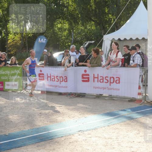 07.09.2025 - 19. Norderstedt Triathlon Zöllner http://msf.ph/oto/8792936 07.09.2025 16:31:26 Ziel 480, 525, 1594 meine-sportfotos.de