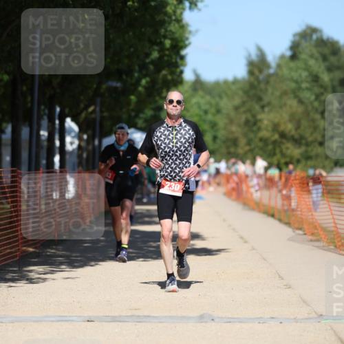 07.09.2025 - 19. Norderstedt Triathlon Michael Strokosch http://msf.ph/oto/8792937 07.09.2025 13:40:54 Laufen 183, 230 meine-sportfotos.de
