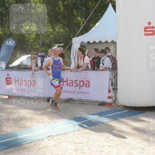 07.09.2025 - 19. Norderstedt Triathlon Zöllner http://msf.ph/oto/8792945 07.09.2025 16:31:27 Ziel 480, 525, 1594 meine-sportfotos.de