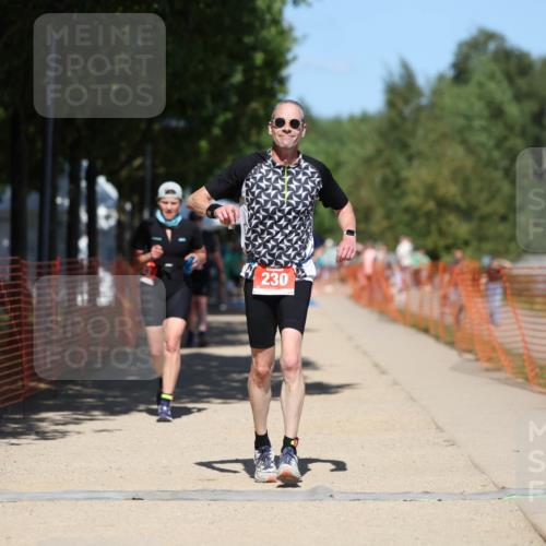 07.09.2025 - 19. Norderstedt Triathlon Michael Strokosch http://msf.ph/oto/8792952 07.09.2025 13:40:55 Laufen 183, 230 meine-sportfotos.de