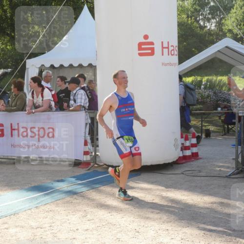 07.09.2025 - 19. Norderstedt Triathlon Zöllner http://msf.ph/oto/8792953 07.09.2025 16:31:28 Ziel 480, 525, 1594 meine-sportfotos.de