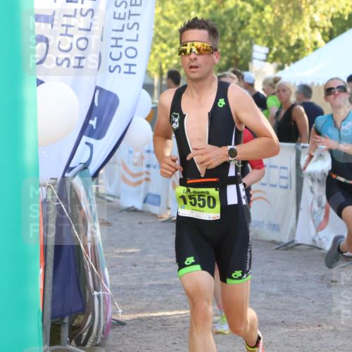 07.09.2025 - 19. Norderstedt Triathlon Zöllner http://msf.ph/oto/8792984 07.09.2025 16:39:29 Ziel 1060, 1073, 1105, 1550 meine-sportfotos.de
