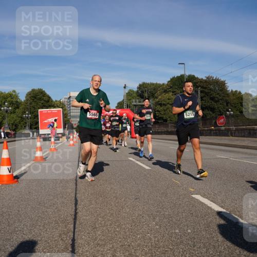 07.09.2025 - BARMER Alsterlauf Yannick Fuchs http://msf.ph/oto/8792986 07.09.2025 09:42:58 Laufen 5565, 1377, 8419, 5215 meine-sportfotos.de