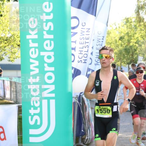 07.09.2025 - 19. Norderstedt Triathlon Zöllner http://msf.ph/oto/8792990 07.09.2025 16:39:30 Ziel 1060, 1073, 1105, 1550 meine-sportfotos.de