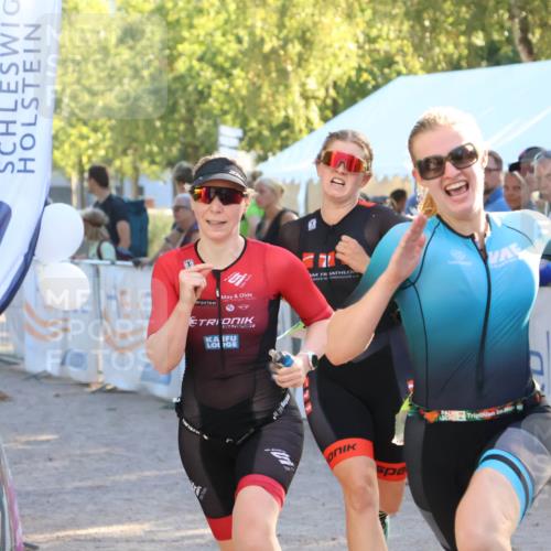 07.09.2025 - 19. Norderstedt Triathlon Zöllner http://msf.ph/oto/8793004 07.09.2025 16:39:31 Ziel 1060, 1073, 1105, 1550 meine-sportfotos.de