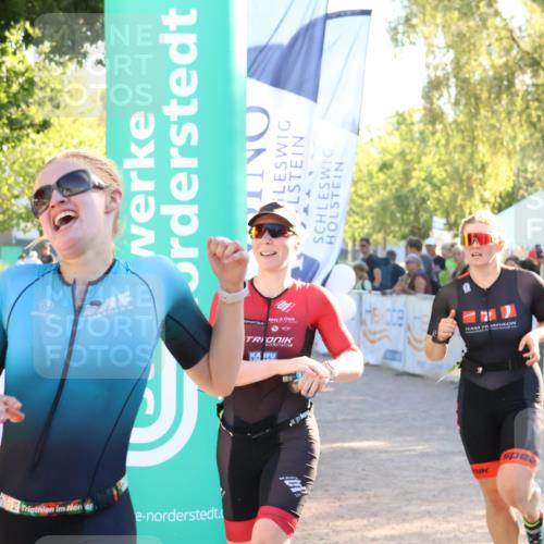 07.09.2025 - 19. Norderstedt Triathlon Zöllner http://msf.ph/oto/8793018 07.09.2025 16:39:32 Ziel 1060, 1067, 1073, 1105, 1550 meine-sportfotos.de