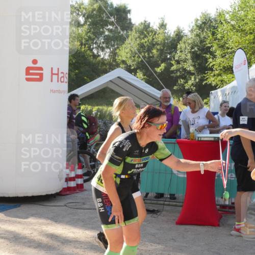 07.09.2025 - 19. Norderstedt Triathlon Zöllner http://msf.ph/oto/8793024 07.09.2025 16:32:02 Ziel 463, 1480 meine-sportfotos.de
