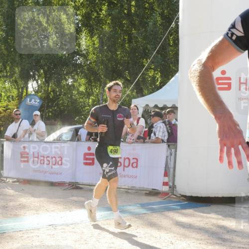 07.09.2025 - 19. Norderstedt Triathlon Zöllner http://msf.ph/oto/8793109 07.09.2025 16:32:41 Ziel 490, 521, 1433, 1484 meine-sportfotos.de