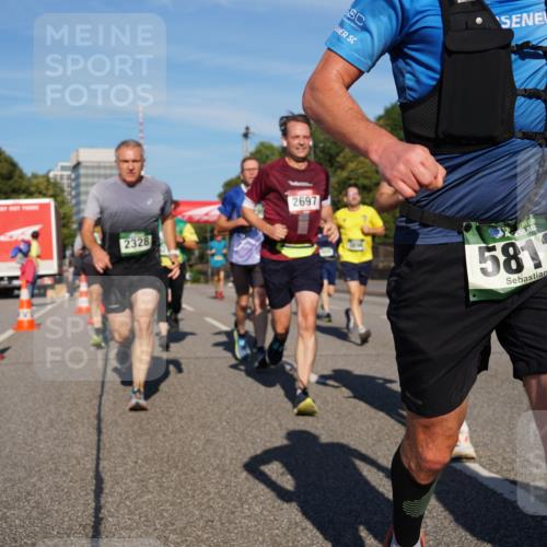07.09.2025 - BARMER Alsterlauf Yannick Fuchs http://msf.ph/oto/8793118 07.09.2025 09:43:01 Laufen 2328, 2697, 5812 meine-sportfotos.de