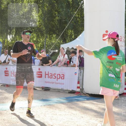 07.09.2025 - 19. Norderstedt Triathlon Zöllner http://msf.ph/oto/8793140 07.09.2025 16:32:57 Ziel 491 meine-sportfotos.de