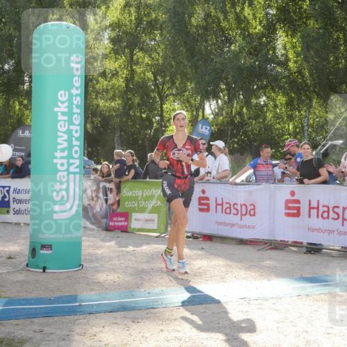 07.09.2025 - 19. Norderstedt Triathlon Zöllner http://msf.ph/oto/8793161 07.09.2025 16:33:22 Ziel 438, 543 meine-sportfotos.de