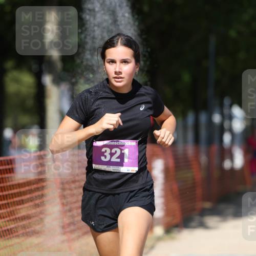 07.09.2025 - 19. Norderstedt Triathlon Michael Strokosch http://msf.ph/oto/8793162 07.09.2025 13:41:50 Laufen 242, 321, 842 meine-sportfotos.de