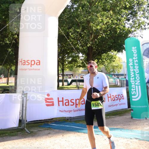 07.09.2025 - 19. Norderstedt Triathlon Zöllner http://msf.ph/oto/8793202 07.09.2025 16:40:11 Ziel 1485, 1582 meine-sportfotos.de
