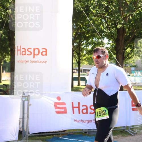 07.09.2025 - 19. Norderstedt Triathlon Zöllner http://msf.ph/oto/8793204 07.09.2025 16:40:11 Ziel 1485, 1582 meine-sportfotos.de