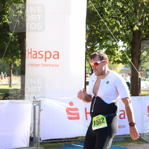 07.09.2025 - 19. Norderstedt Triathlon Zöllner http://msf.ph/oto/8793212 07.09.2025 16:40:11 Ziel 1485, 1582 meine-sportfotos.de