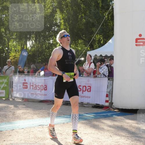 07.09.2025 - 19. Norderstedt Triathlon Zöllner http://msf.ph/oto/8793248 07.09.2025 16:34:40 Ziel 1590 meine-sportfotos.de