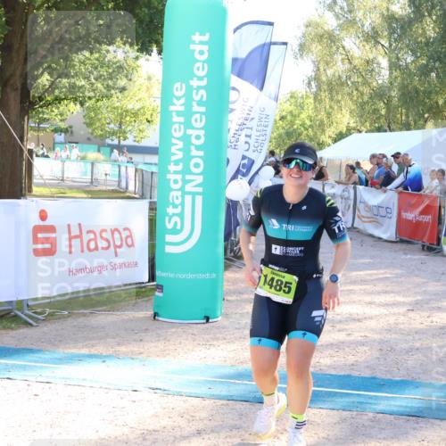 07.09.2025 - 19. Norderstedt Triathlon Zöllner http://msf.ph/oto/8793250 07.09.2025 16:40:16 Ziel 1485, 1582 meine-sportfotos.de