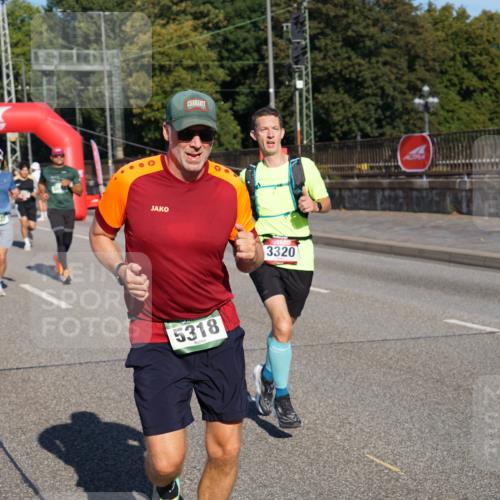 07.09.2025 - BARMER Alsterlauf Yannick Fuchs http://msf.ph/oto/8793291 07.09.2025 09:43:08 Laufen 5318, 3320 meine-sportfotos.de