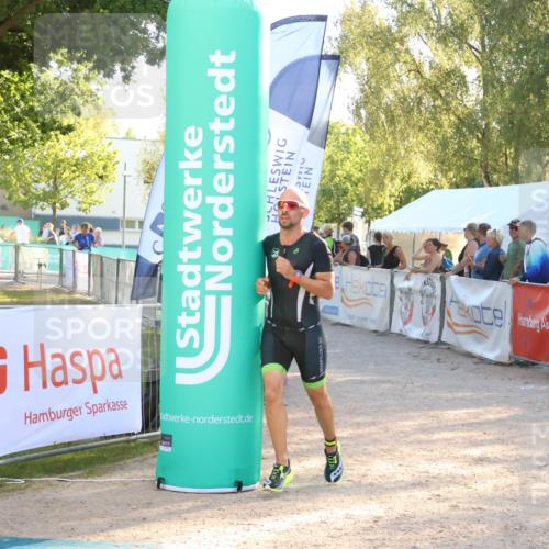 07.09.2025 - 19. Norderstedt Triathlon Zöllner http://msf.ph/oto/8793308 07.09.2025 16:40:38 Ziel 1553 meine-sportfotos.de