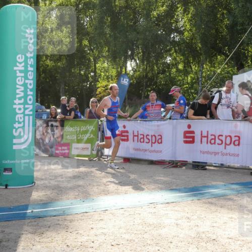 07.09.2025 - 19. Norderstedt Triathlon Zöllner http://msf.ph/oto/8793338 07.09.2025 16:35:45 Ziel 439, 526, 1600 meine-sportfotos.de