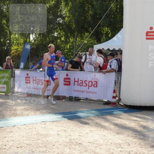 07.09.2025 - 19. Norderstedt Triathlon Zöllner http://msf.ph/oto/8793342 07.09.2025 16:35:46 Ziel 439, 526, 1600 meine-sportfotos.de