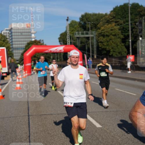 07.09.2025 - BARMER Alsterlauf Yannick Fuchs http://msf.ph/oto/8793354 07.09.2025 09:43:12 Laufen 379 meine-sportfotos.de