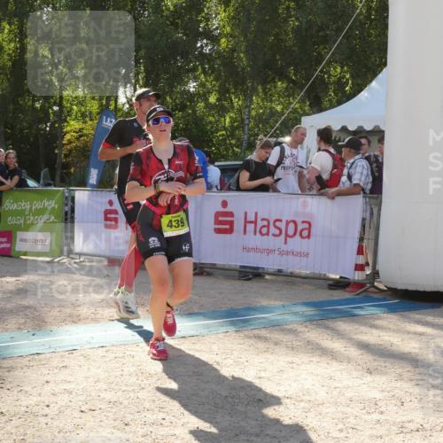 07.09.2025 - 19. Norderstedt Triathlon Zöllner http://msf.ph/oto/8793362 07.09.2025 16:35:49 Ziel 439, 526, 1600 meine-sportfotos.de