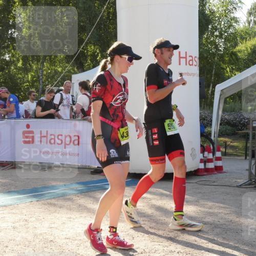 07.09.2025 - 19. Norderstedt Triathlon Zöllner http://msf.ph/oto/8793373 07.09.2025 16:35:50 Ziel 439, 526, 1064, 1600 meine-sportfotos.de