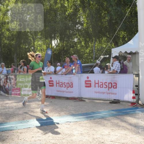 07.09.2025 - 19. Norderstedt Triathlon Zöllner http://msf.ph/oto/8793490 07.09.2025 16:37:14 Ziel 530, 1495 meine-sportfotos.de