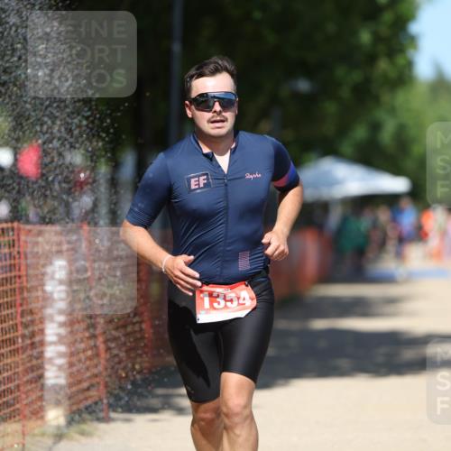 07.09.2025 - 19. Norderstedt Triathlon Michael Strokosch http://msf.ph/oto/8793505 07.09.2025 13:43:49 Laufen 1354 meine-sportfotos.de