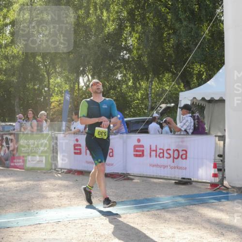 07.09.2025 - 19. Norderstedt Triathlon Zöllner http://msf.ph/oto/8793506 07.09.2025 16:37:16 Ziel 530, 1065, 1495 meine-sportfotos.de