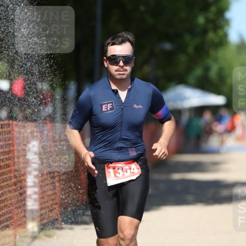 07.09.2025 - 19. Norderstedt Triathlon Michael Strokosch http://msf.ph/oto/8793511 07.09.2025 13:43:49 Laufen 1354 meine-sportfotos.de