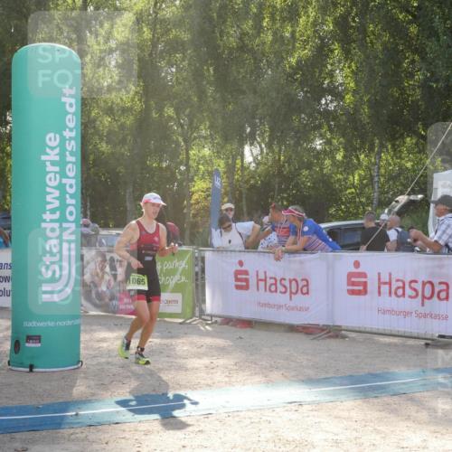 07.09.2025 - 19. Norderstedt Triathlon Zöllner http://msf.ph/oto/8793516 07.09.2025 16:37:19 Ziel 530, 1065, 1495 meine-sportfotos.de