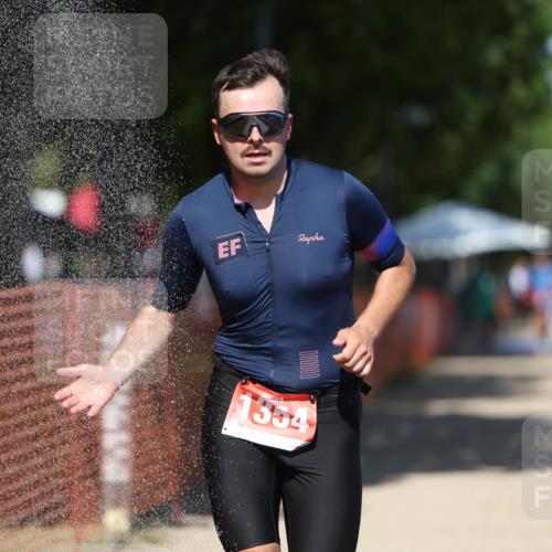 07.09.2025 - 19. Norderstedt Triathlon Michael Strokosch http://msf.ph/oto/8793522 07.09.2025 13:43:49 Laufen 1354 meine-sportfotos.de