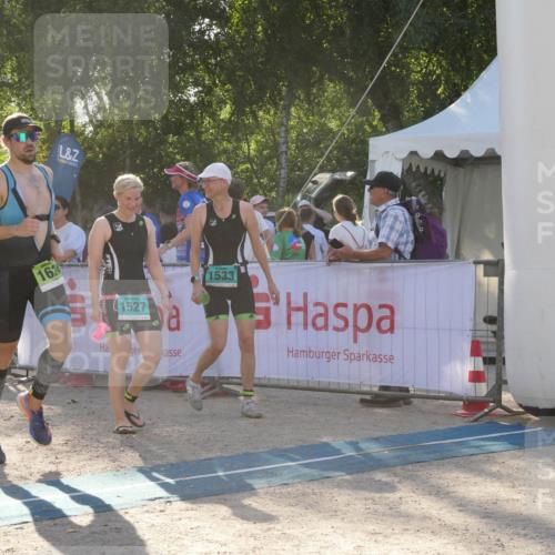 07.09.2025 - 19. Norderstedt Triathlon Zöllner http://msf.ph/oto/8793529 07.09.2025 16:37:27 Ziel 1527, 1533, 1591, 1624 meine-sportfotos.de
