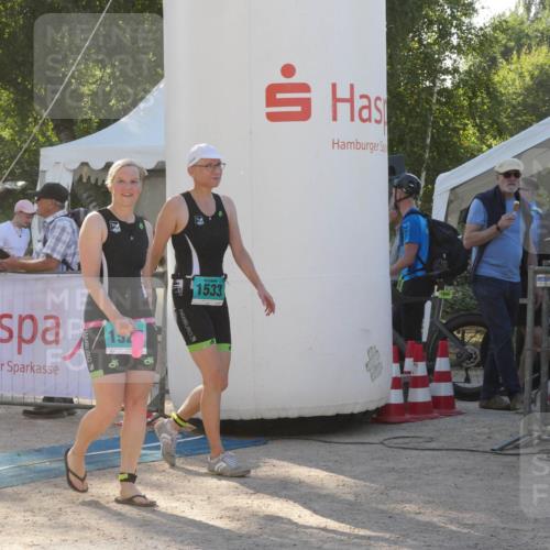 07.09.2025 - 19. Norderstedt Triathlon Zöllner http://msf.ph/oto/8793544 07.09.2025 16:37:30 Ziel 1527, 1533, 1591, 1624 meine-sportfotos.de