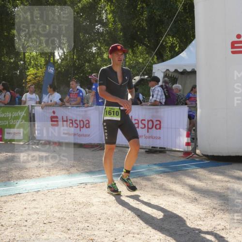 07.09.2025 - 19. Norderstedt Triathlon Zöllner http://msf.ph/oto/8793562 07.09.2025 16:37:39 Ziel 1051, 1610 meine-sportfotos.de