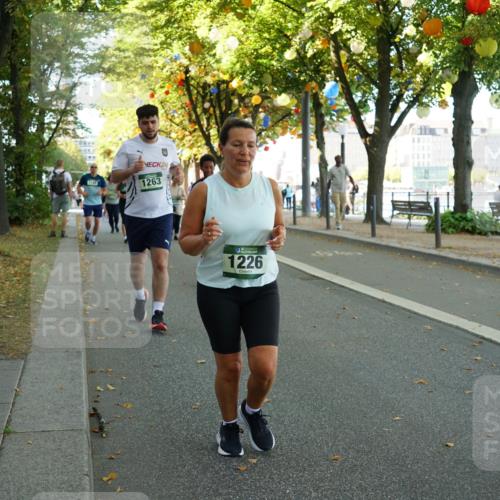 07.09.2025 - BARMER Alsterlauf Yannick Fuchs http://msf.ph/oto/8793574 07.09.2025 11:41:11 Laufen 24, 1263, 1226 meine-sportfotos.de